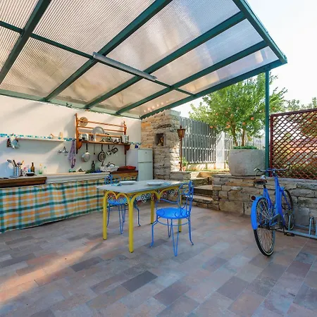 Traumhaftes Nur 280 Meter Zum Mit Garten Und Grill Umag